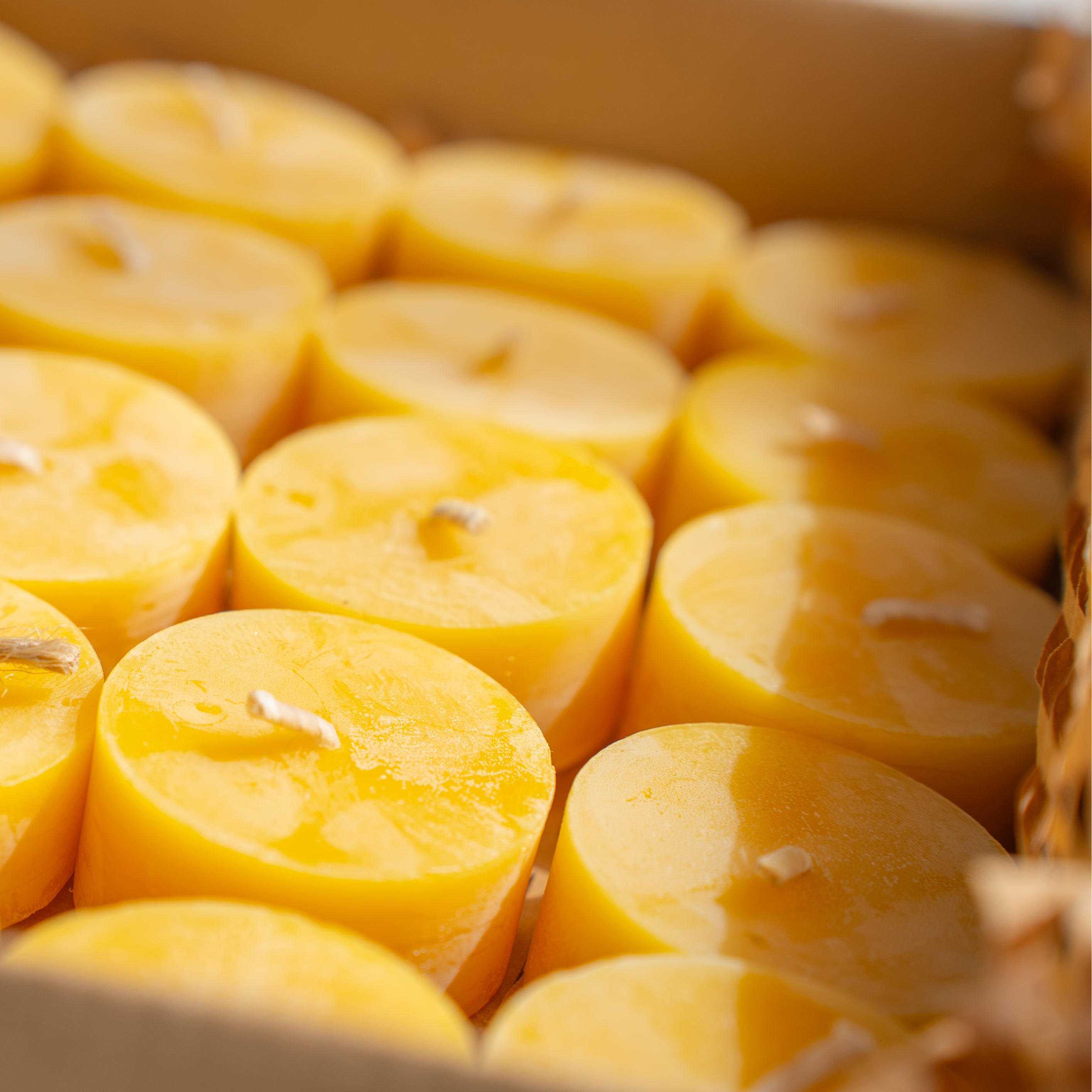 20 x Beeswax Tealight Refills